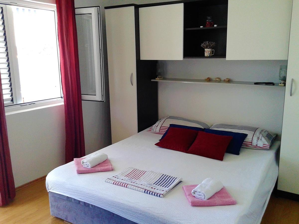 Apartment Vesna Milna  Eksteriør billede